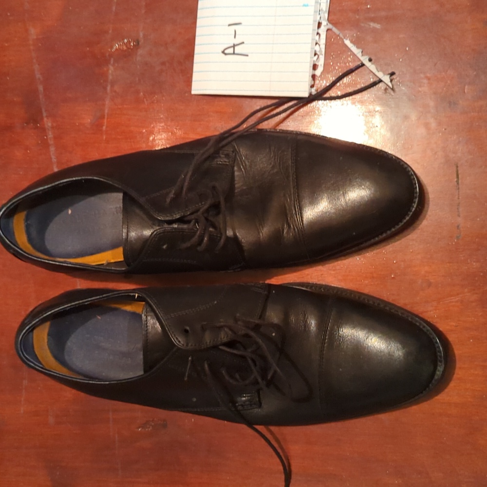 Cloe Haan black dress shoe Men's size 10